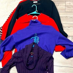 Bundle of 8 women's sweatshirt size medium